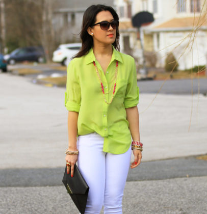 What to Wear With White Jeans? Put Your Styling Skills To Use! - HerGamut