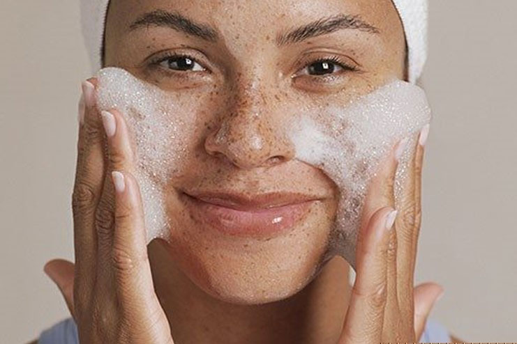 15 Best Face Wash For Oily Skin Top Picks For 2020 Hergamut
